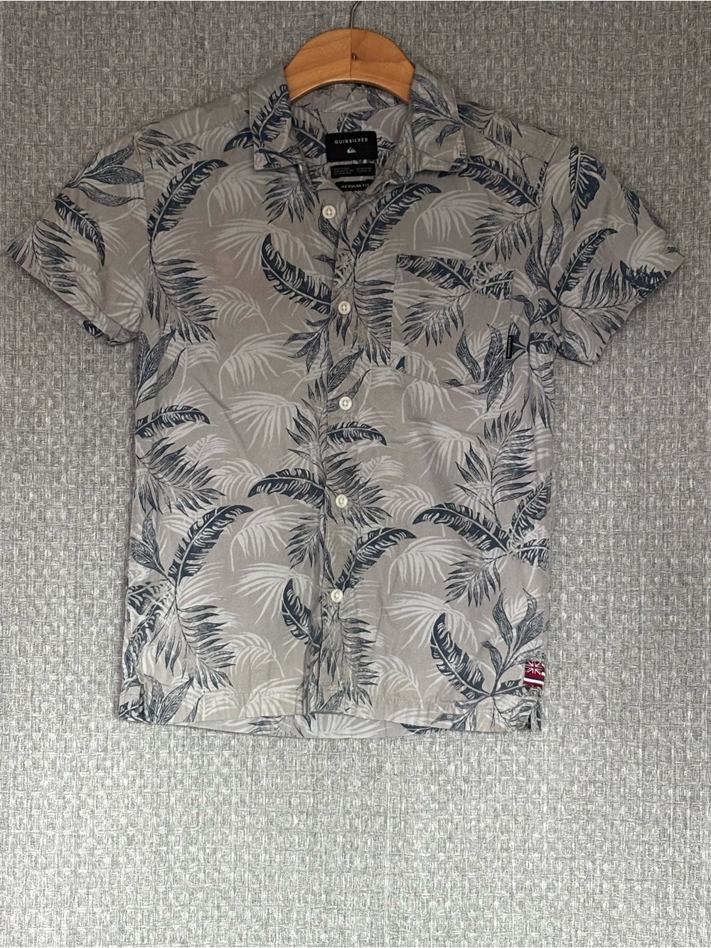 Quiksilver Boys Tropical Hawaiian Button Up Shirt Gray Size L